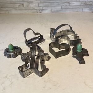 Vintage Tin‎ Cookie Cutter Set